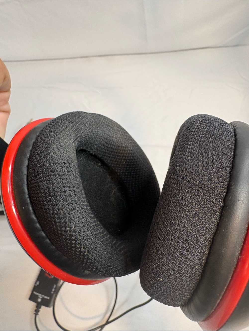 Wired Gaming Headset with Boom Microphone - Black and Red - Picture 3 of 5